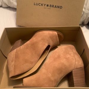 BNIB Lucky 🍀 Brand Joal Shootie